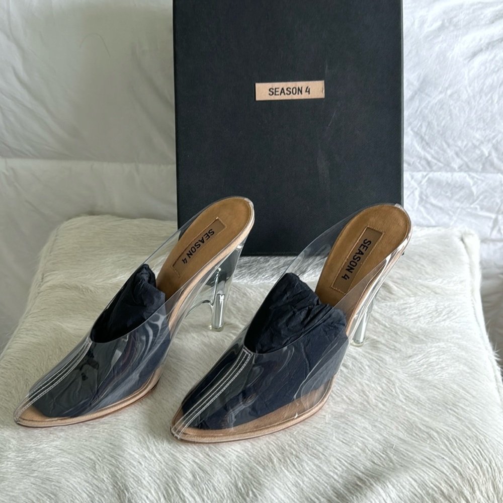 Authentic Yeezy Season 4 pumps